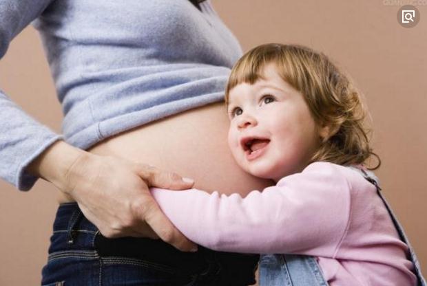 怀女孩的妊娠反应是什么?有什么不同?