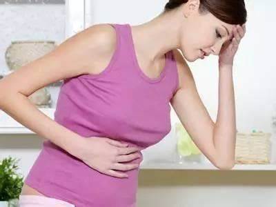怀孕中期腹痛是怎么回事？用什么方法来缓解怀孕中期的腹痛？.jpg