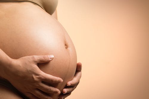 哺乳期妈妈怀孕后征兆有哪些？哺乳期怀孕怎么办？.jpeg