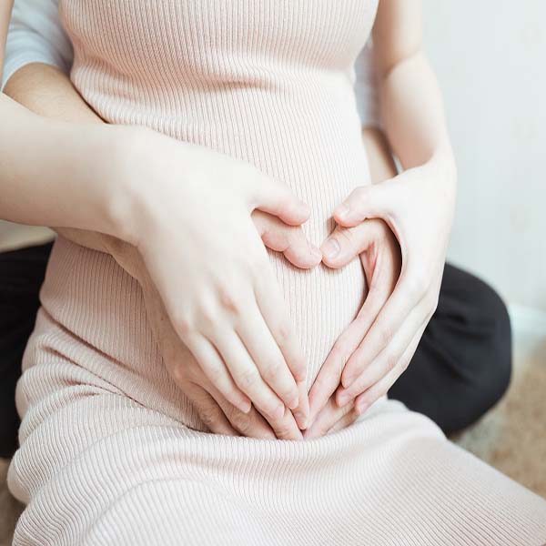 孕中期宫缩代表什么？什么可能导致孕中期宫缩早产？.jpg