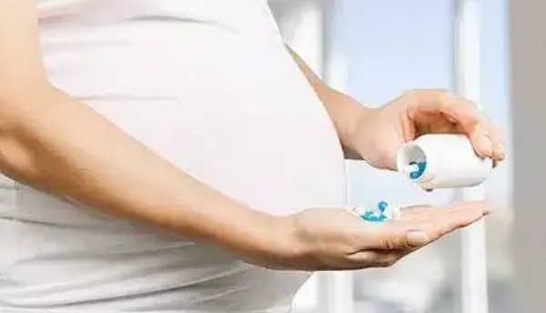 怀孕吃药会对胎儿造成什么影响.png