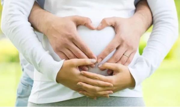 早孕如何判断男女？孕早期孩子怀男孩的征兆有哪些？.jpg