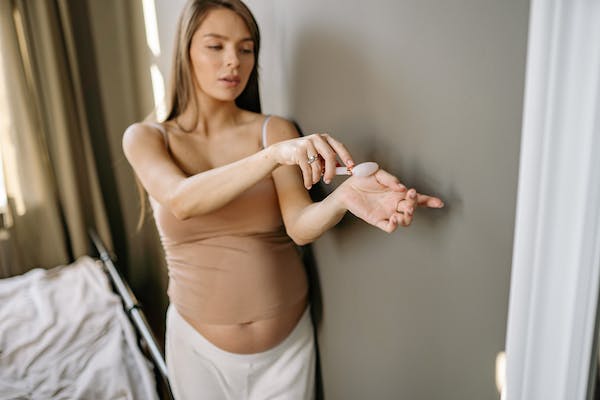 孕期有哪些习惯易阻碍胎儿发育.jpg