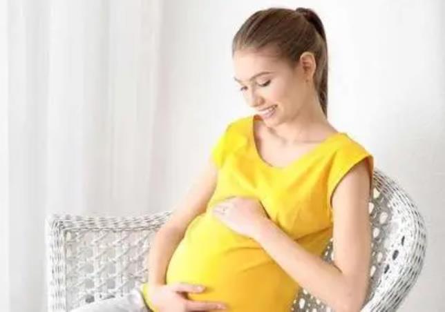 怀孕时带有侧睡姿势是否影响胎动的实际频率？胎动频率受哪些因素影响？.jpg