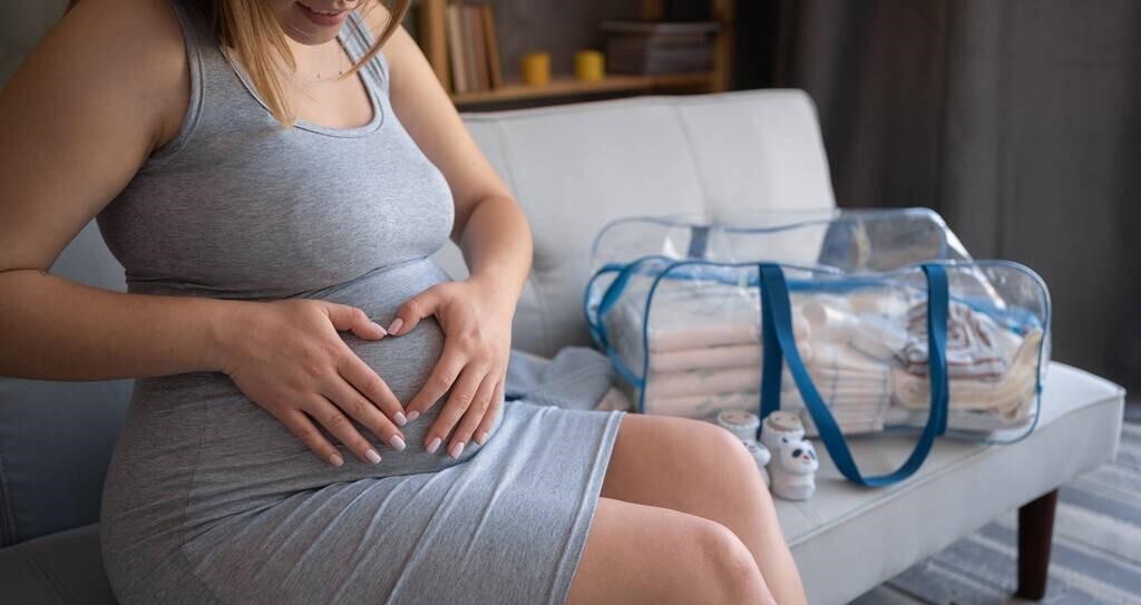 为什么一胎女儿的家庭在怀二胎时更容易生出男孩？孕期可以判断男女的症状有哪些？.jpg
