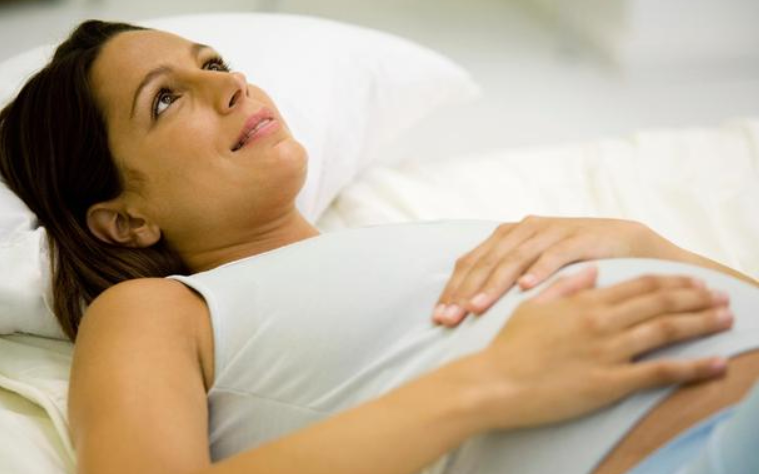 怀女孩孕初期症状有哪些？胎儿性别是从什么时候开始决定的？.png