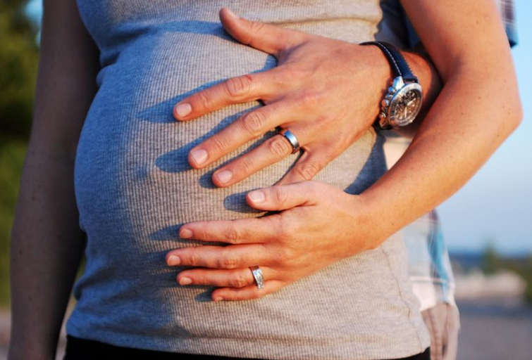 怀孕早期会有哪些症状？注意事项有哪些？.png