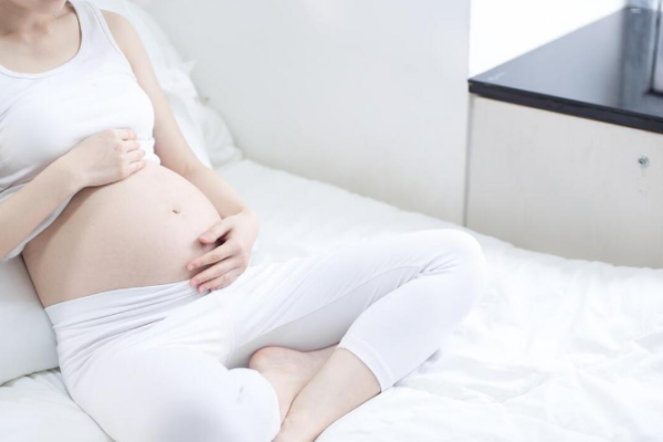 备孕期间夫妻要怎么调理身体？什么时候同房容易受孕成功？.png