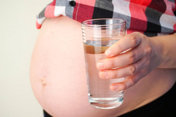 孕妇每个阶段吃什么对胎儿好？怀孕期间不吃肉对胎儿有影响吗？.png