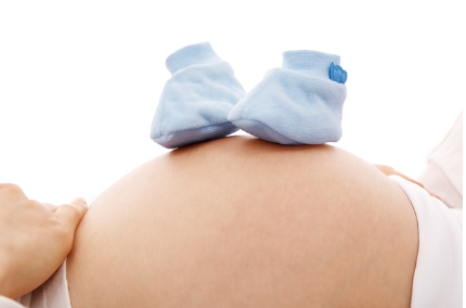 怀孕初期吃不下饭影响胎儿发育吗.png