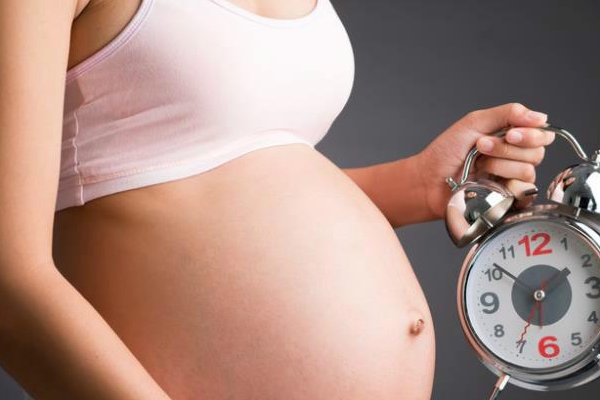 孕期怎样预测胎儿男女？妊娠线长短与胎儿性别有关吗？.png