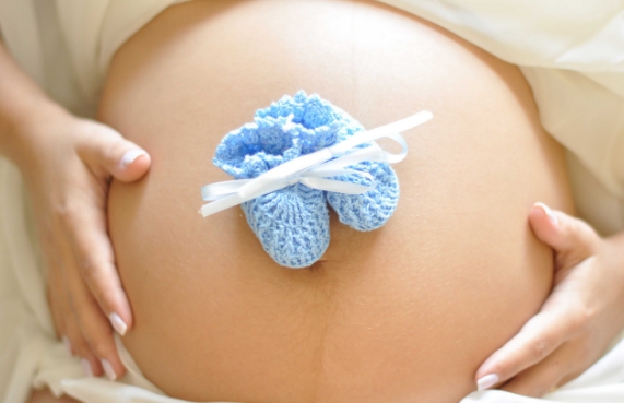 孕晚期胎宝宝需要补充哪些营养.png