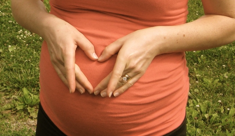 怀孕两个月看男女方法有哪些.png