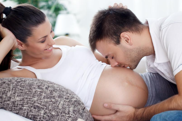 为何孕妇在孕期会感到身体发热？.png