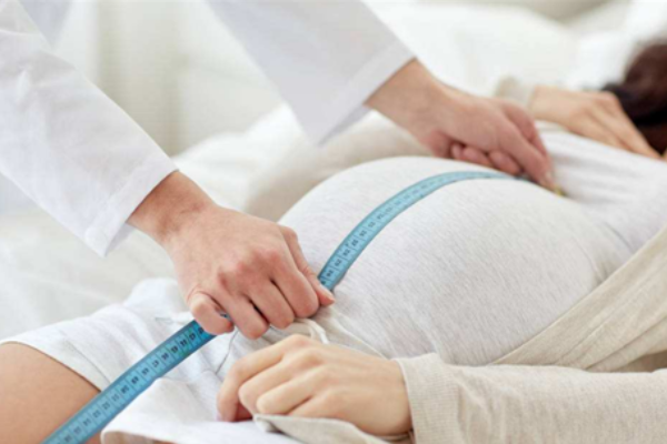 孕早期小腹撑着的感觉是什么原因造成的？.png