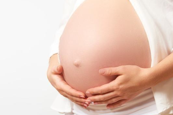 孕早期乳房胀是怀女孩子吗？.png