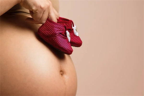 女人绝经后能否通过人工授精怀孕.jpg