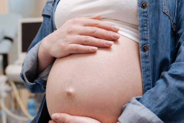 怀孕初期发烧的原因有哪些？.png