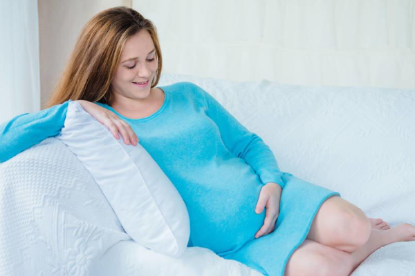 孕妇平躺时能看出是男是女吗？.png