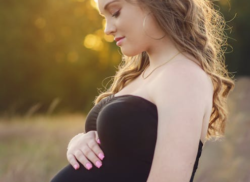 孕妇感觉呼吸不畅会引起宝宝缺氧吗.png