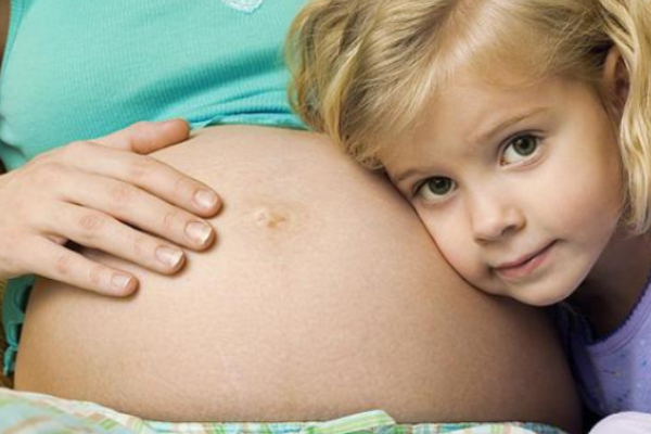 怀孕初期孕妇如何控制饮食？.png