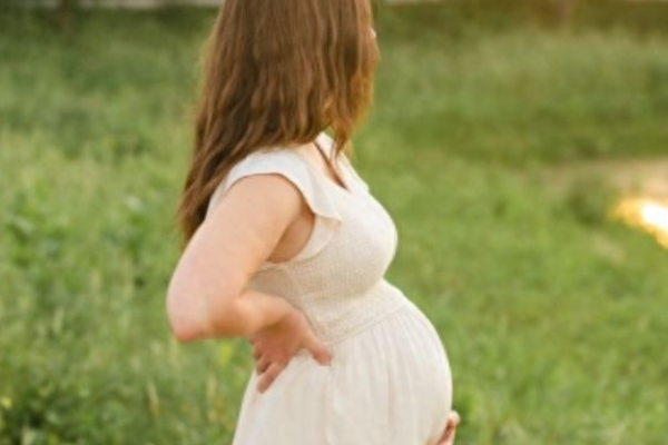孕妈妈肚型怎么辨别胎儿性别呢？.png