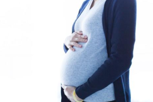 怀孕三个多月女性身体有哪些症状？.png
