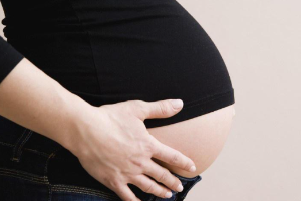 孕妇早期要补充哪些营养？.png