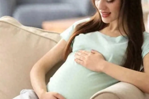 孕期没有胸胀是否意味着胎停？.png
