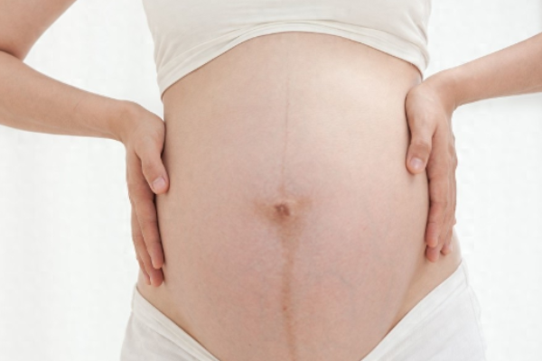 孕初期肚子偶尔有拉扯痛是怎么回事？.png