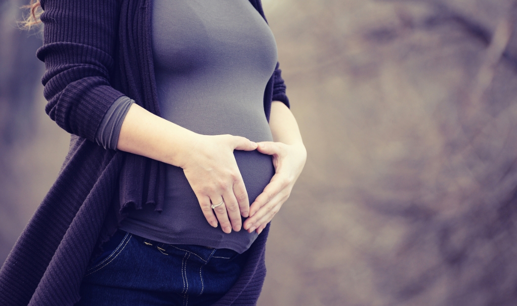 孕中期小腹左侧牵拉痛是什么原因.jpg