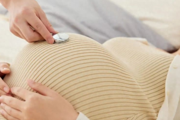 孕早期孕妇有什么症状或征兆？.png