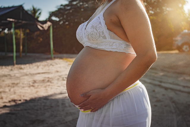 孕两个月孕囊大小能看出是男是女吗.jpg