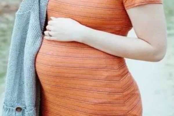 怀孕三个月怀男孩会有什么特征？.png