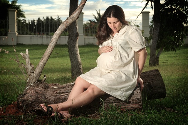 孕早期胎儿不正常会有什么反应.jpg